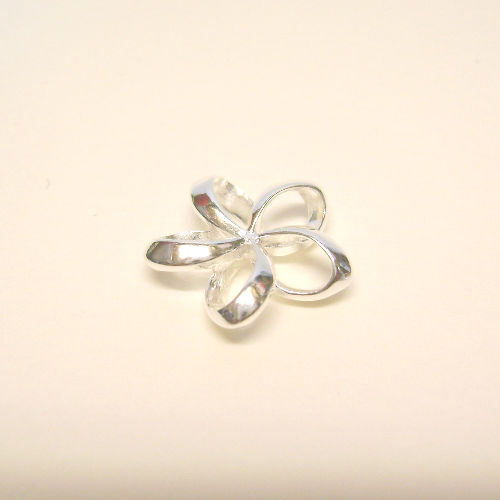 yStaring Silver Jewelryz Vo[y_g / Pendant / Plumeria 12mm^nCAWG[^Vo[^Vo[lbNXEy_g